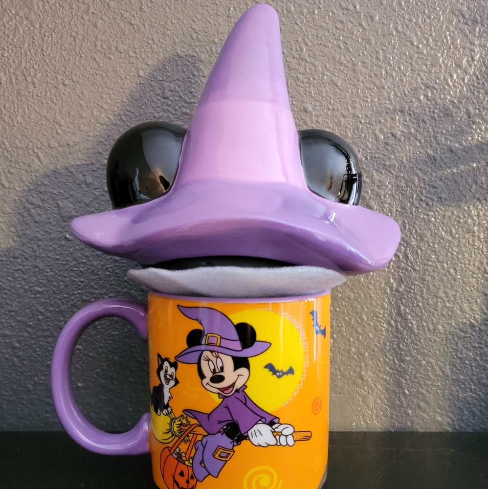 Disney Minnie Mug with Witch hat topper
